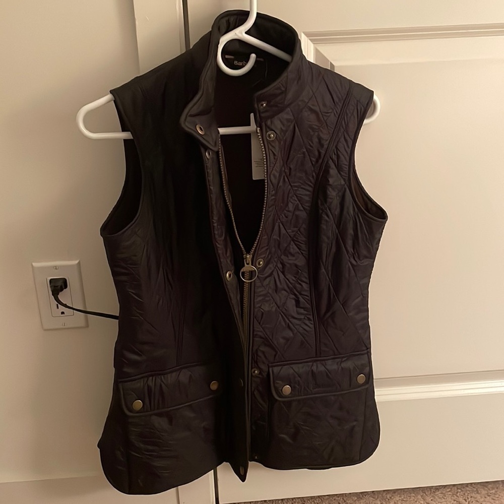 NWT Barbour black vest